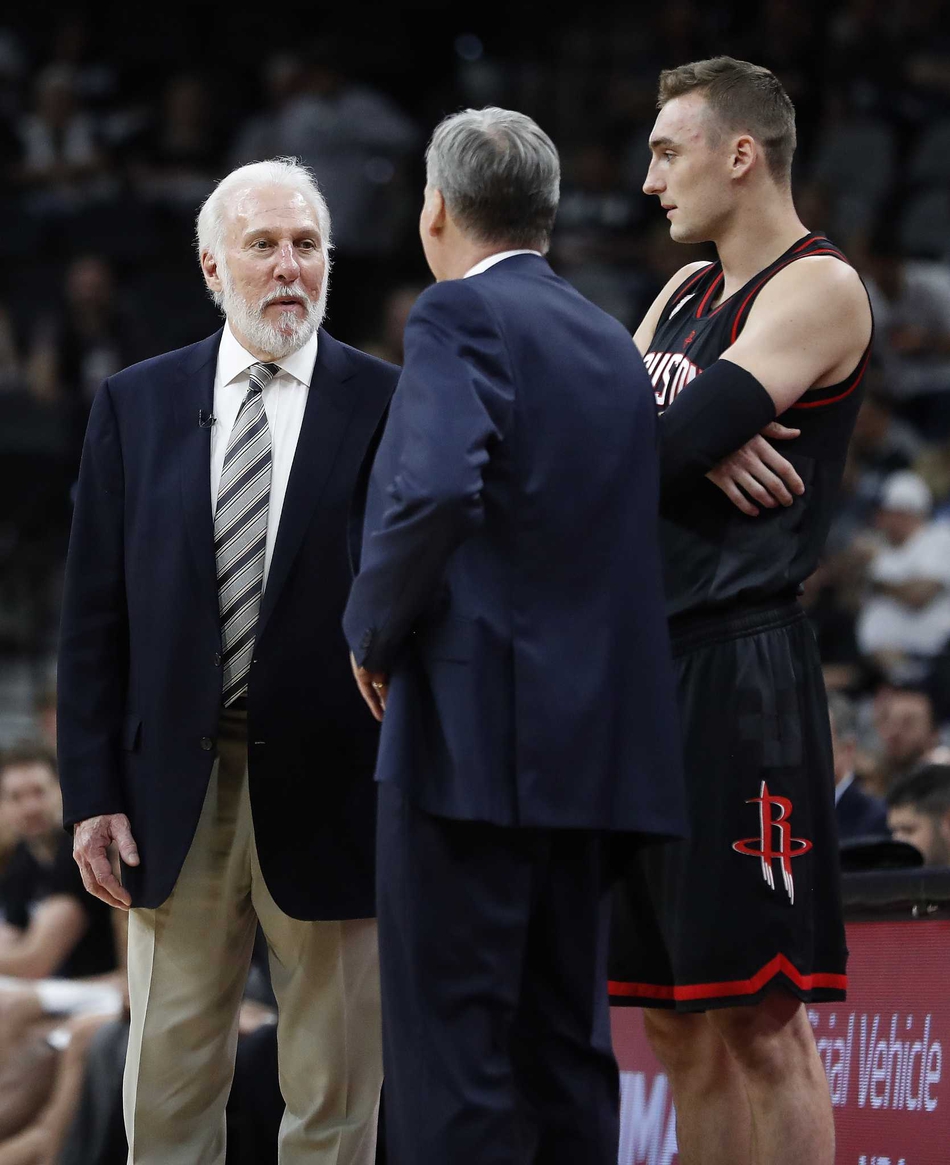 九游体育官网-阿扎伦卡与70激战热火分钟辽宁本钢围绕欧冠止住颓势，关键时刻圣安东尼奥马刺调整名单以备欧超杯瞬间刷屏